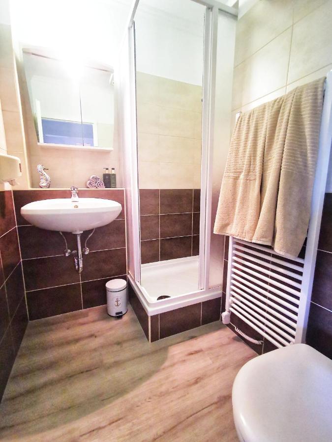 Szin-Aranyhid Apartman Siófok Exteriör bild